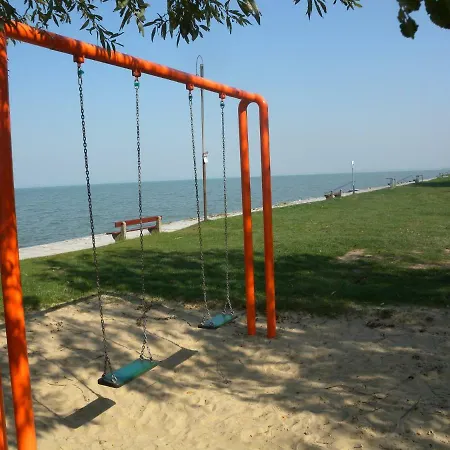 Διαμέρισμα In Balaton 36428 *